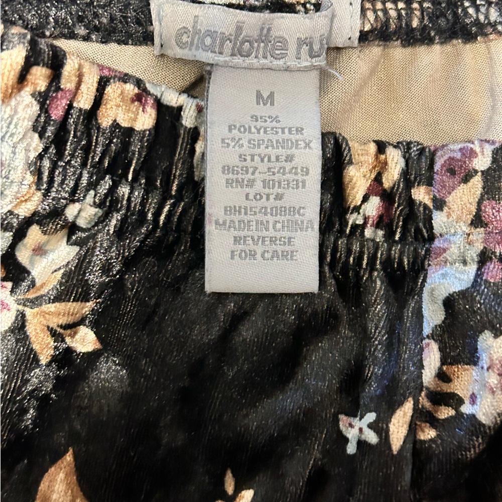 CHARLOTTE RUSSE - Picture 2 of 2